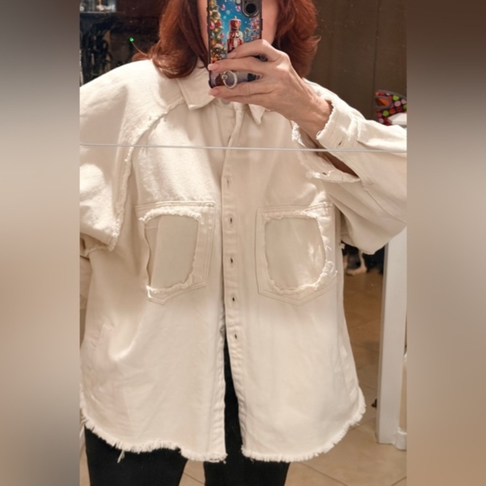 POL Cream Utility Denim Jacket Frayed Edges Long Sleeve Large Western Trucker